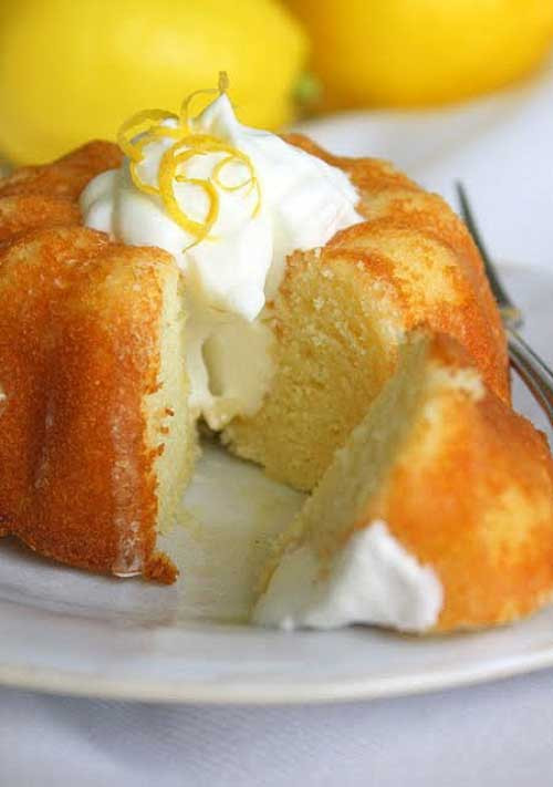 Baby Bundt Cake Recipes
 Mini Lemon Bundt Cakes with Limoncello Glaze