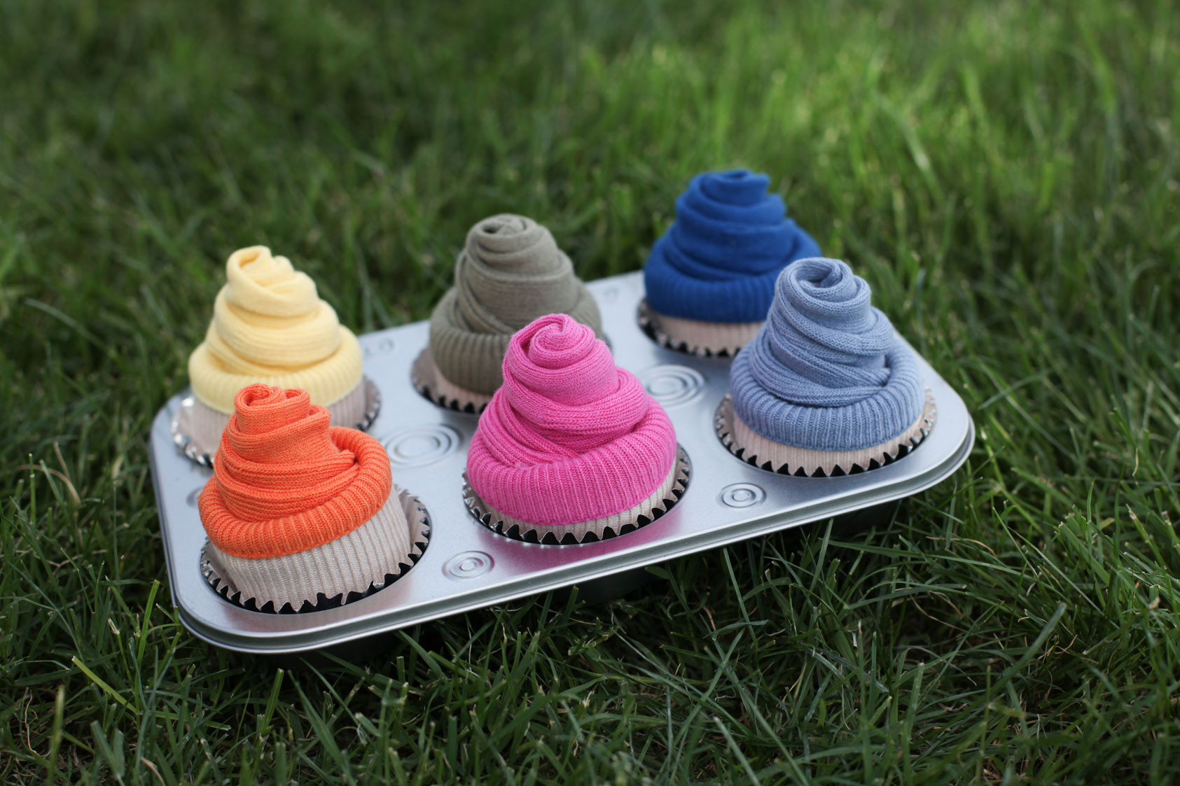 Baby Sock Cupcakes
 Feature of the week…Baby sock cupcakes