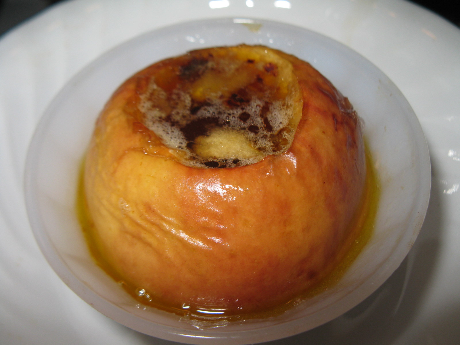 Baked Apple Desserts
 Simply Homemaking Baked Apples yummy