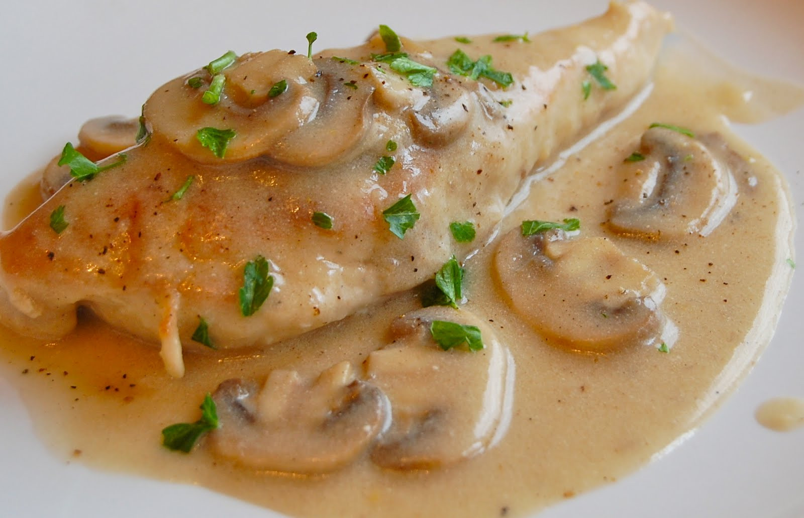 Baked Chicken Breast With Mushrooms
 Chef Mommy Baked Chicken with Mushroom Sauce