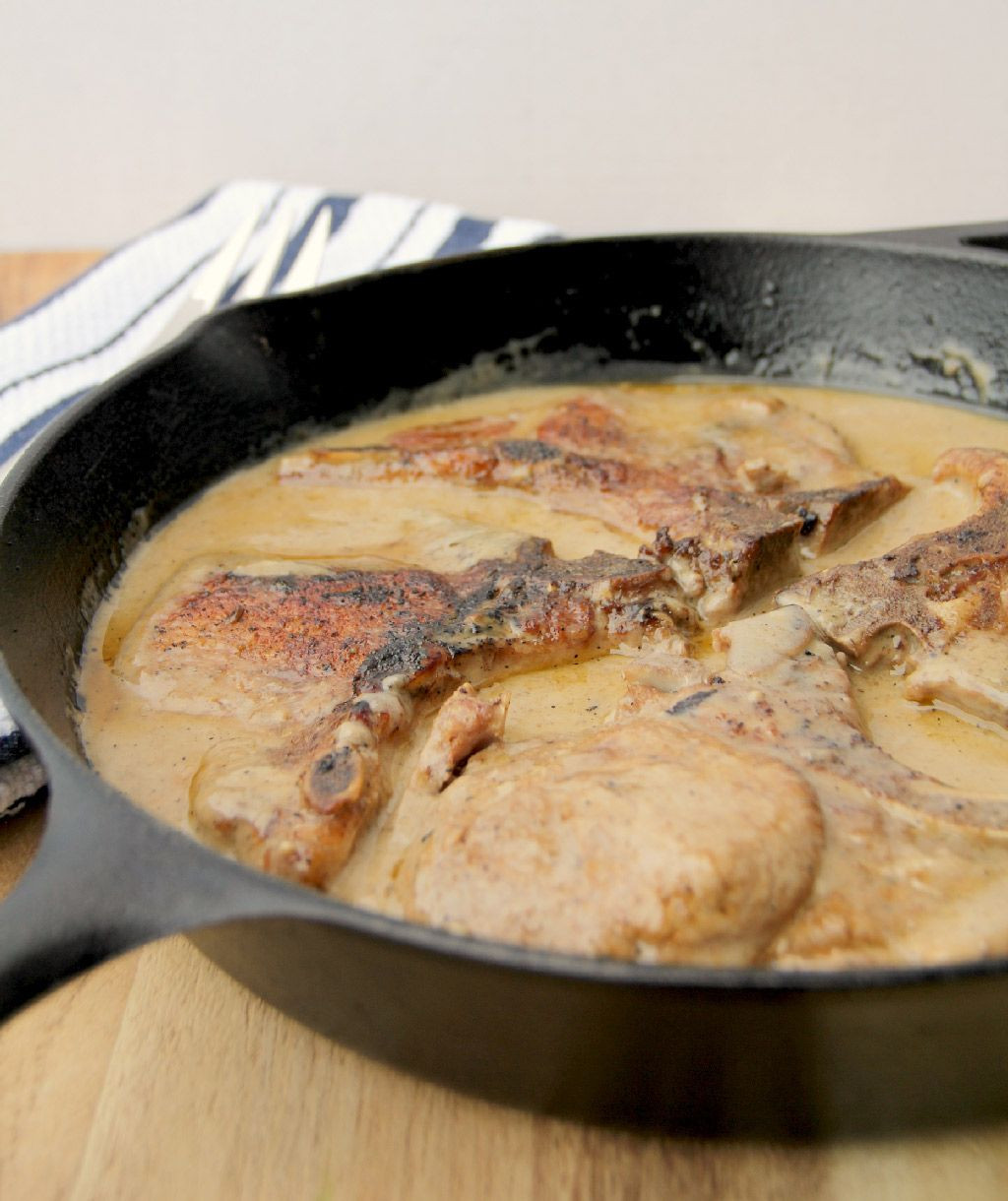 Baked Pork Chops With Cream Of Mushroom
 Baked pork chops with cream of mushroom soup—a quick and