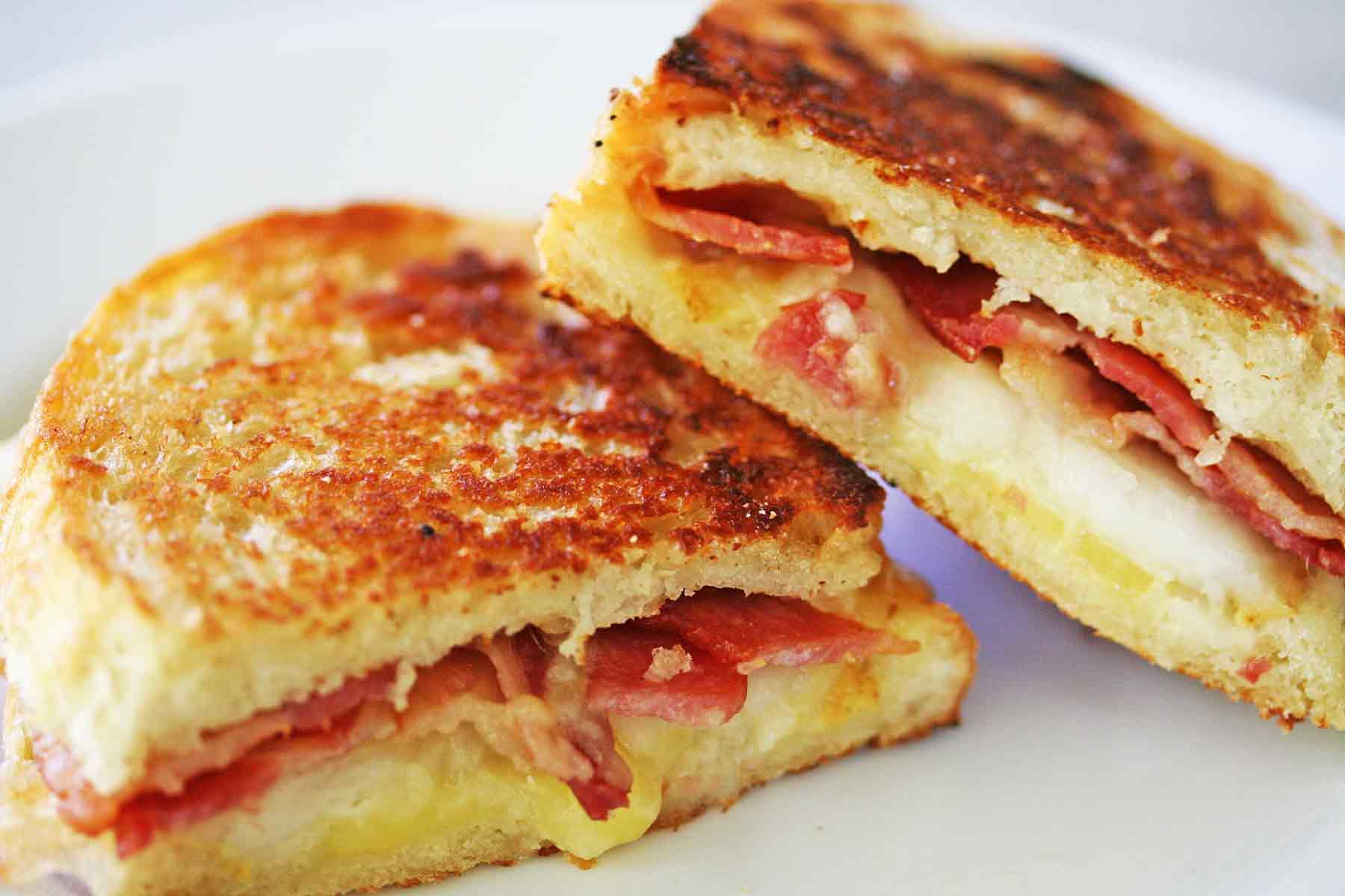 Best Cheese For Grilled Cheese Sandwiches
 Grilled Cheese Sandwich with Bacon and Pear Recipe