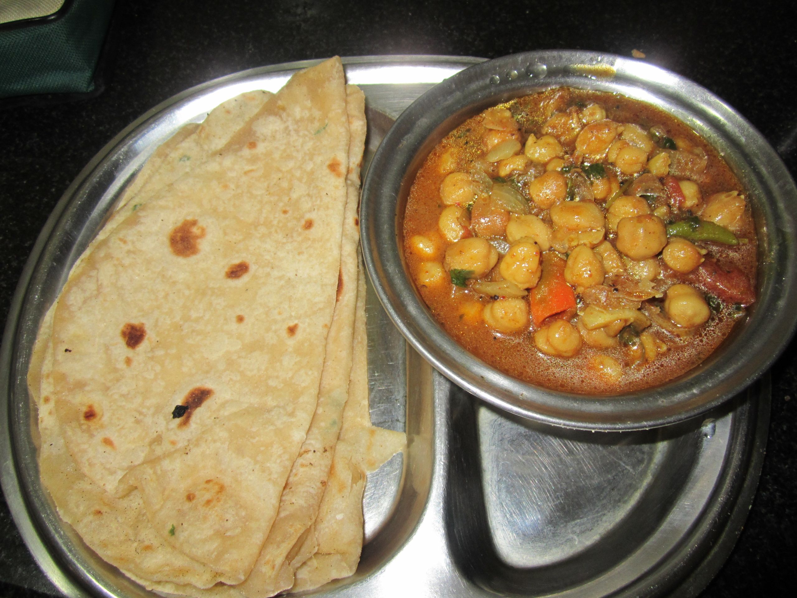 Chapathi Side Dishes
 Chapathi with Chole Matore
