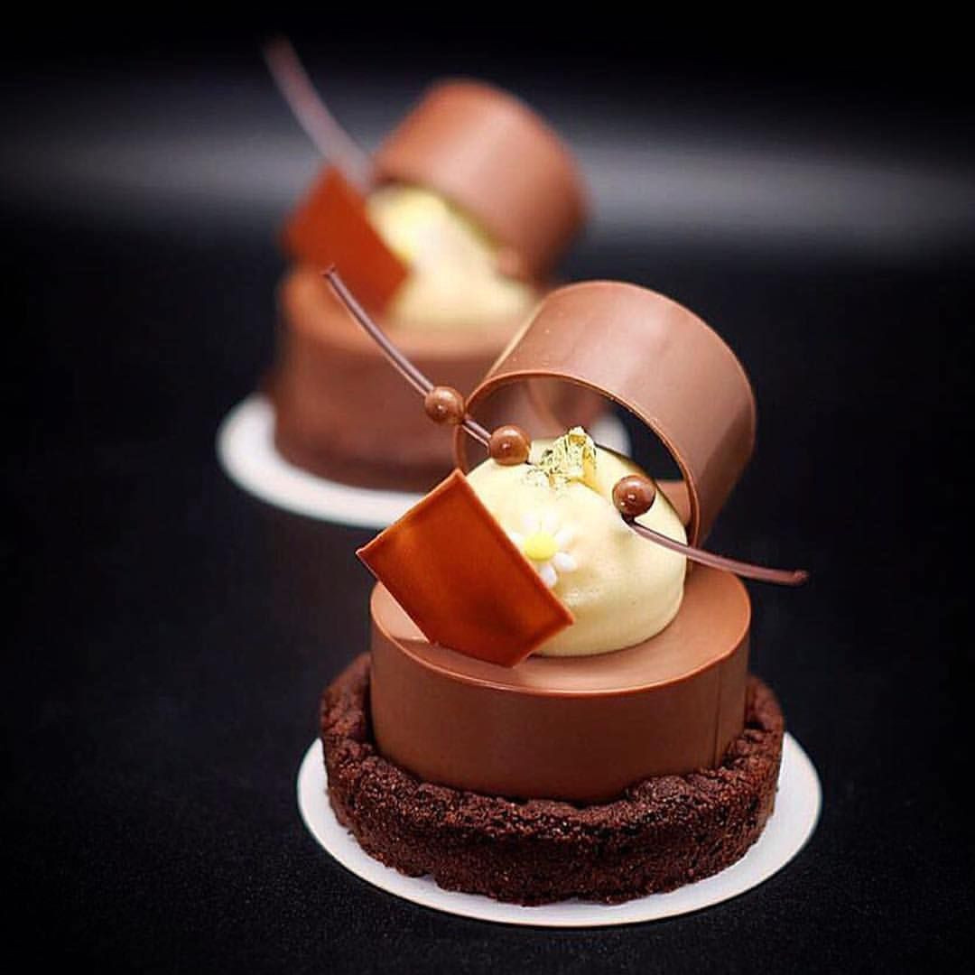 Charlie'S Gourmet Pastries
 Regardez cette photo Instagram de simplistic food • 3 622