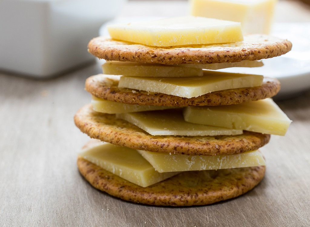 Cheese And Crackers
 The Best Healthy Crackers for Weight Loss