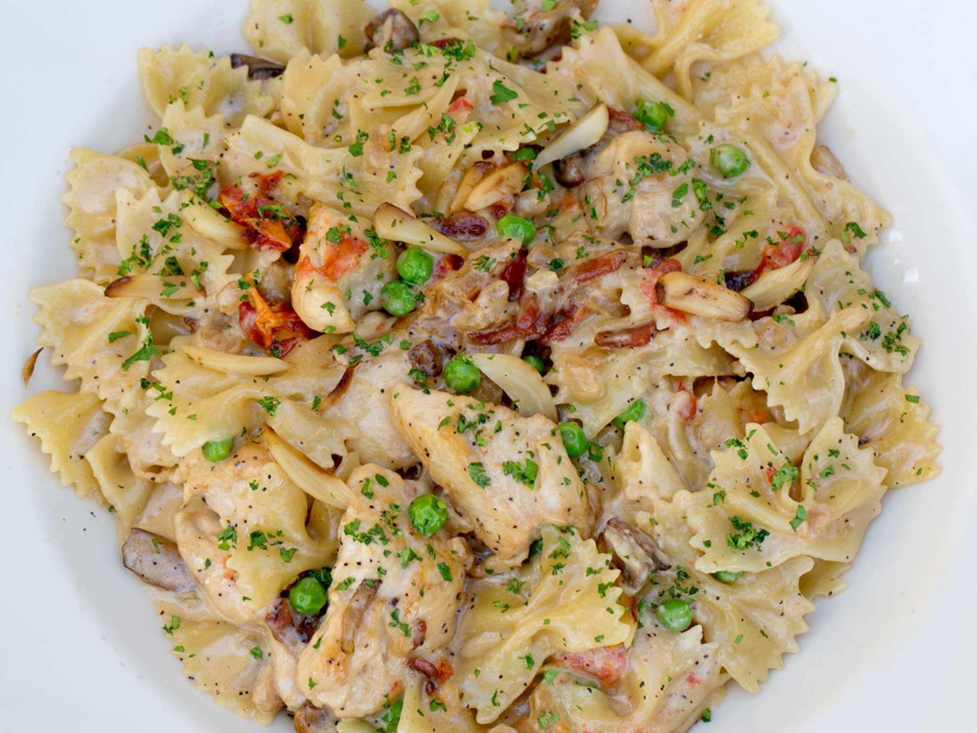 Cheesecake Factory Farfalle With Chicken And Roasted Garlic
 30 Ideas for Farfalle with Chicken and Roasted Garlic
