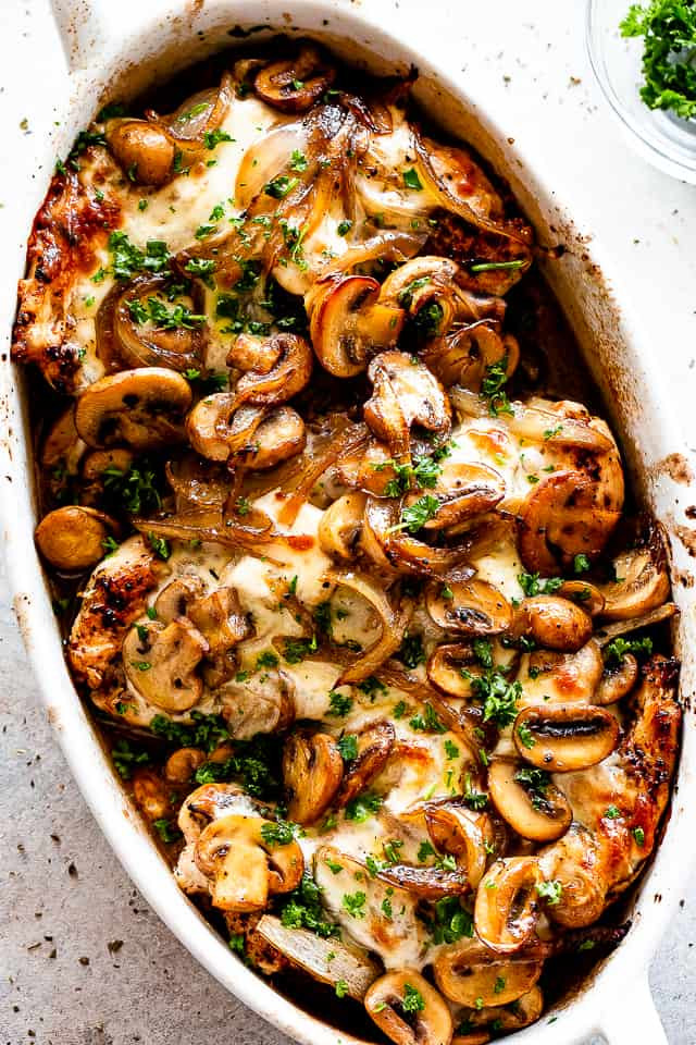 Chicken Breasts And Mushrooms Recipe
 Easy Cheesy Baked Chicken with Mushrooms – recipequicks