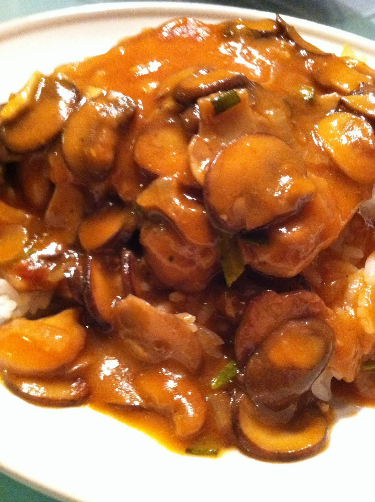 Chicken Thighs With Mushrooms
 Curiosity killed the chef Braised Chicken Thighs with