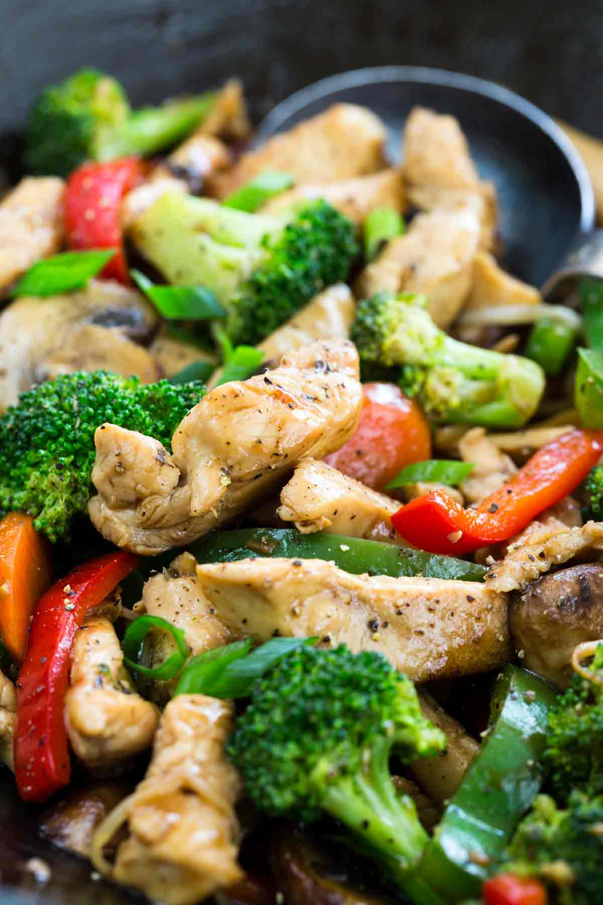 Chinese Stir Fry Chicken Recipes
 Chinese Chicken Stir Fry with Whole30 Ingre nts