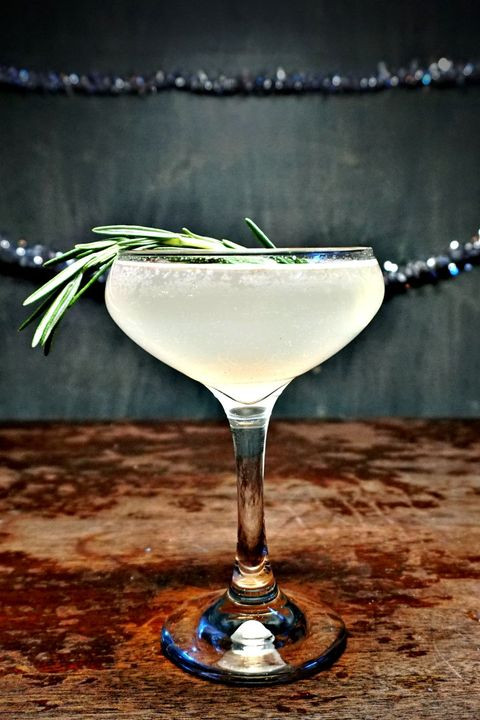 Classic Gin Drinks
 30 Best Gin Cocktails Easy Classic Gin Drink Recipes