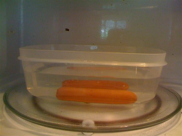 Cook Hot Dogs In Microwave
 How to cook hot dogs in the microwave