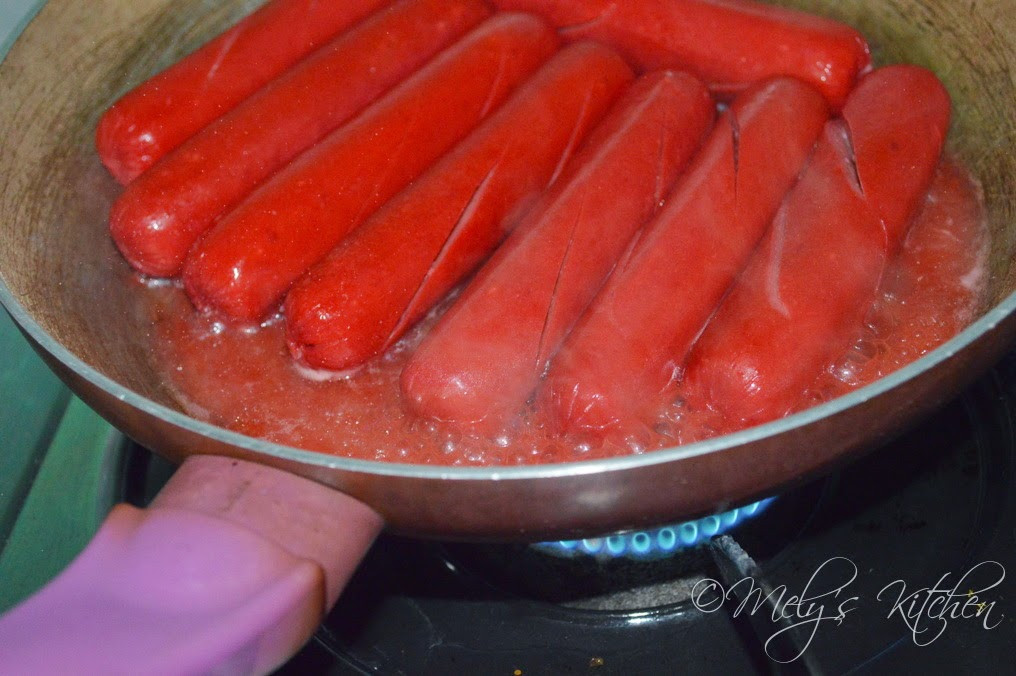 Cook Hot Dogs In Microwave
 Mely s kitchen How to Cook Hotdog Perfectly