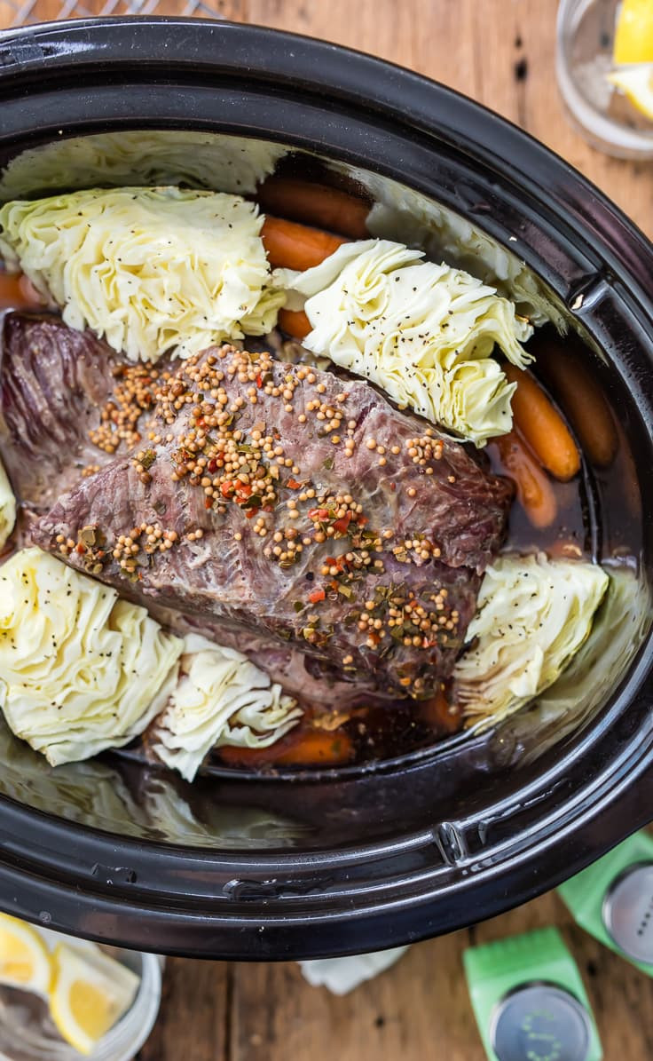 Corn Beef And Cabbage Slow Cooker
 Crock Pot Corned Beef and Cabbage Recipe Video The