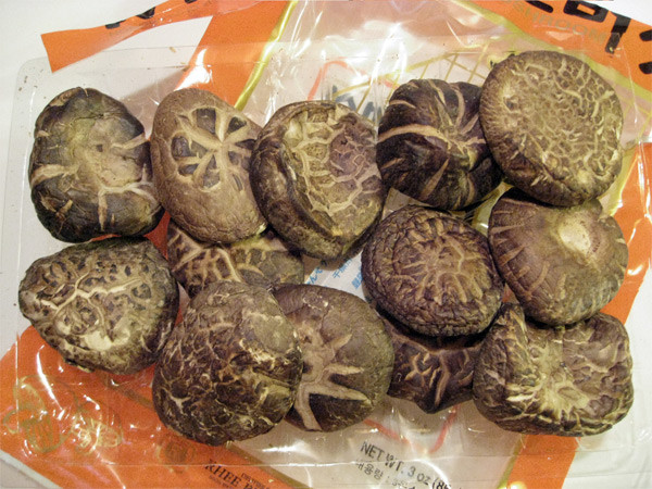 Dehydrated Shiitake Mushrooms
 Dried Shiitake Mushroom Soup