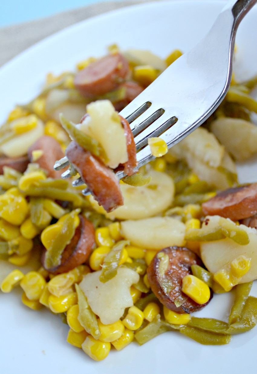 Easy And Quick Dinner Ideas
 A Quick and Easy Dinner e Pot Kielbasa and Veggies