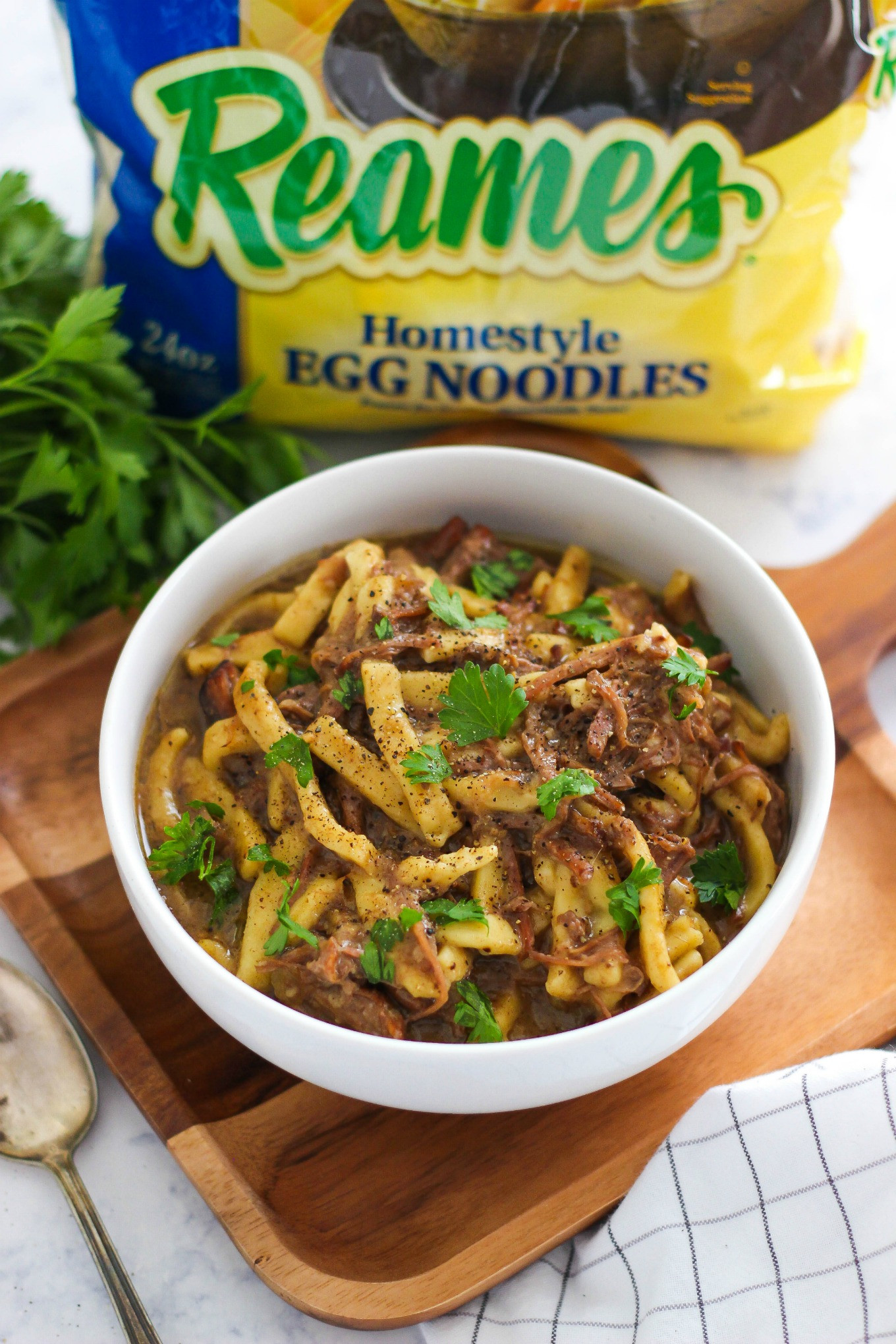 Egg Noodles And Beef Recipes
 Easy Slow Cooker Beef and Noodles