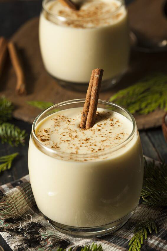 Eggnog With Alcohol
 23 Heavenly Vegan Christmas Drinks with Alcohol