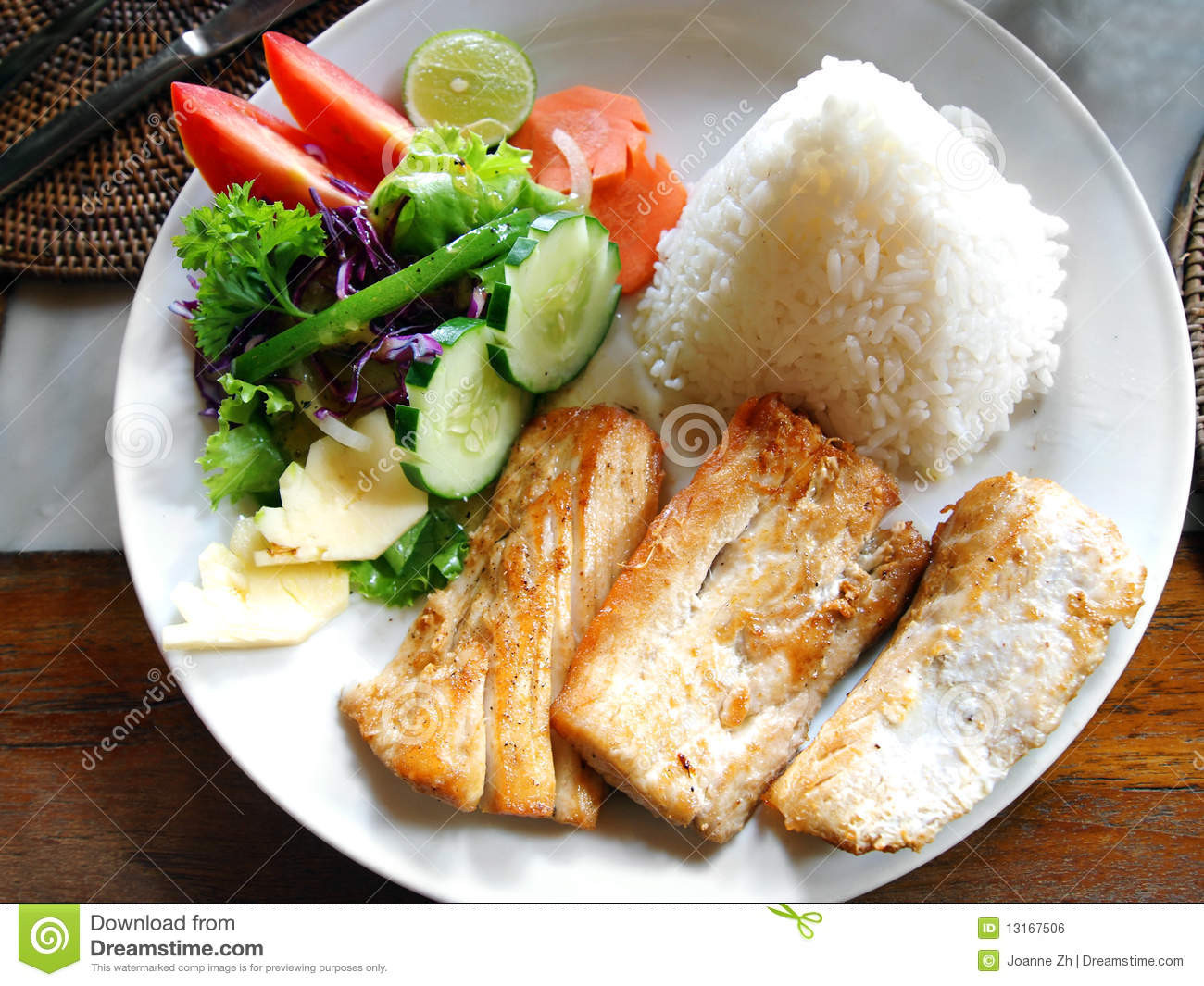 Fish Side Dishes
 Fish Dish With Ve able Side Salad Royalty Free Stock