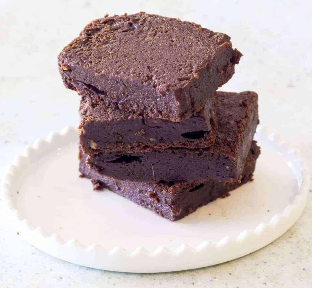 Flourless Keto Brownies
 Five Ingre nt Keto Flourless Chocolate Brownies – Two