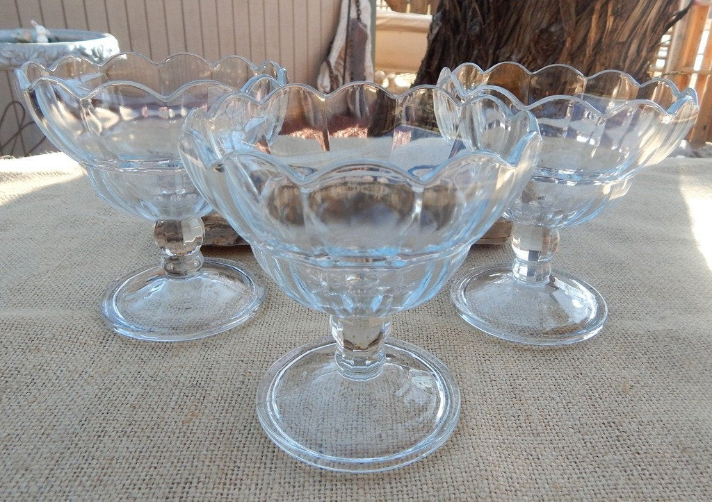 Glass Dessert Bowls
 Pedestal Dessert Cups Clear Glass Fluted Dessert Cups