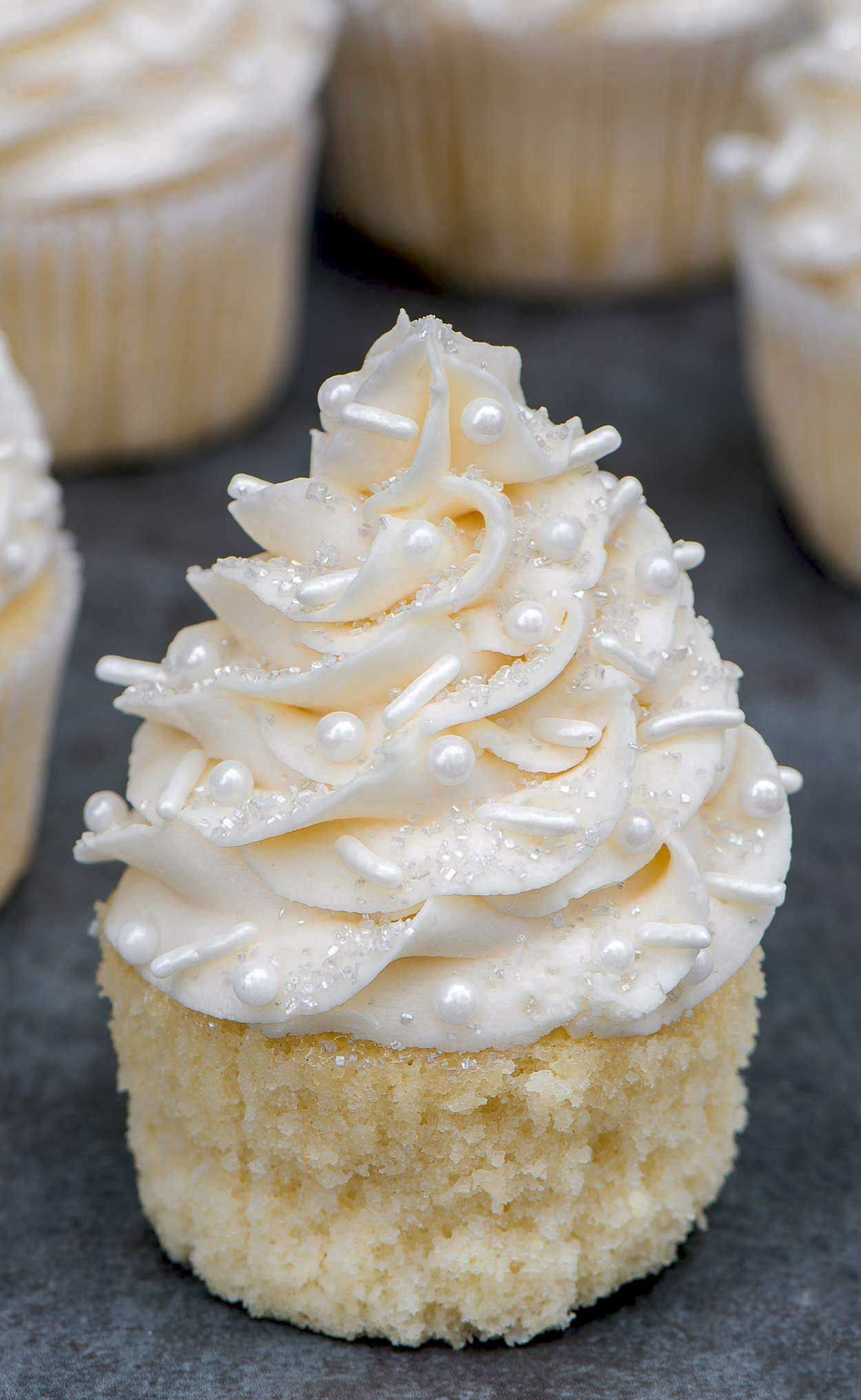 Gourmet Super Moist Vanilla Cupcakes Recipes
 Best Vanilla Cupcakes Recipe
