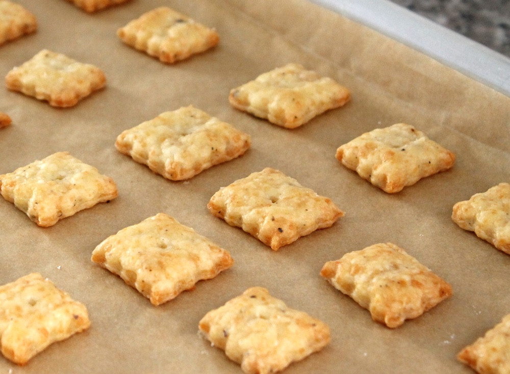 Homemade Cheese Crackers
 Bake Homemade Cheese Crackers for Holiday Gift Giving