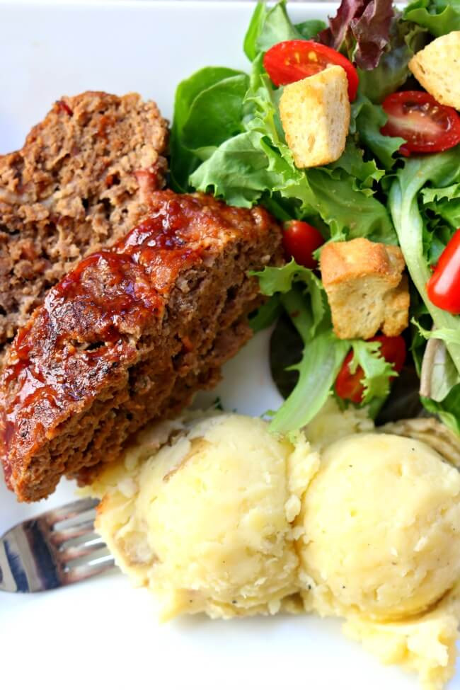 Instant Pot Meatloaf And Potatoes
 Instant Pot Bacon Barbecue Meatloaf with Mashed Potatoes