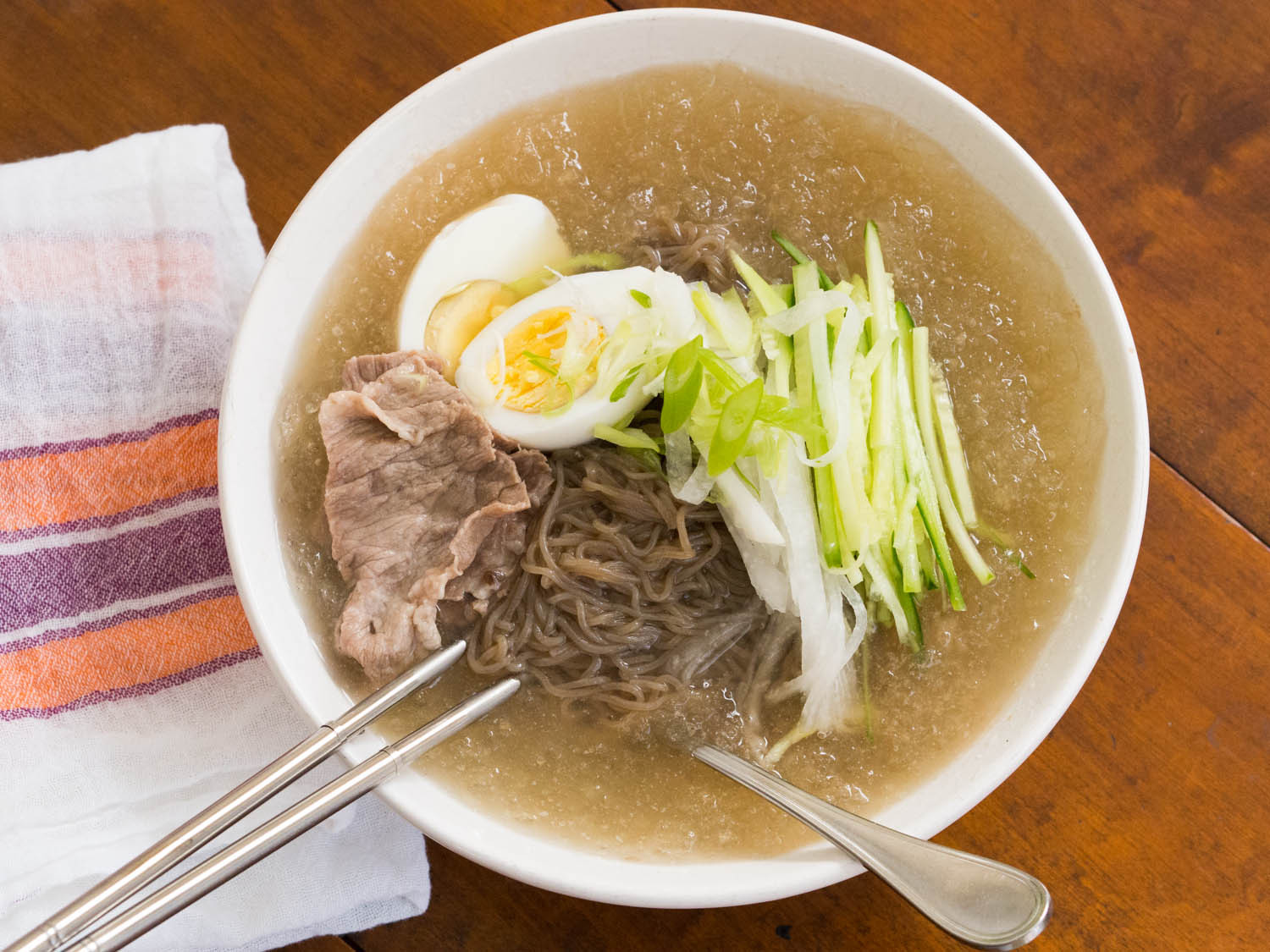 Korean Cold Noodles Awesome Mul Naengmyun the Cold Korean Noodle soup Perfect for