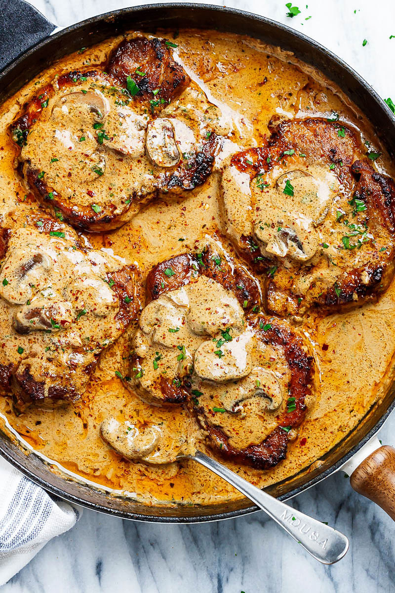 Low Calorie Pork Chop Recipes
 Garlic Pork Chops Recipe in Creamy Mushroom Sauce – How to