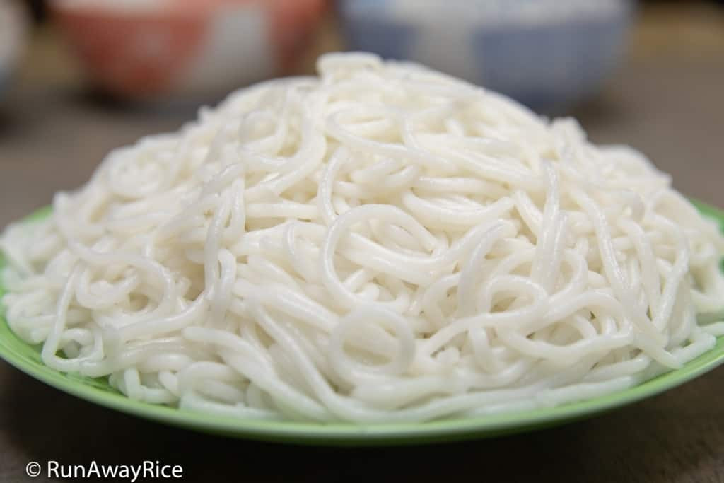 Making Rice Noodles
 Rice Noodle Rice Vermicelli Bun Tuoi