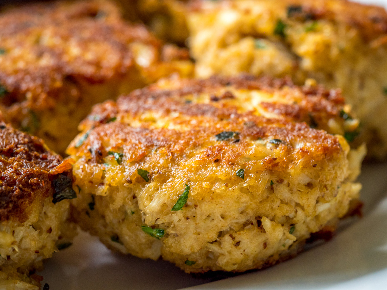Maryland Crab Cakes
 Classic Maryland Crab Cakes – 12 Tomatoes