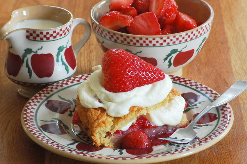 Most Popular Desserts
 12 Traditional Irish Desserts To Leave You Smirk In