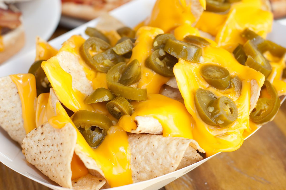 Nachos And Cheese
 Man Dies From Eating Gas Station Nacho Cheese Eater