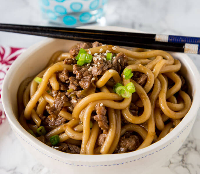 Noodles And Beef
 Garlic Beef Noodle Bowls Dinners Dishes and Desserts