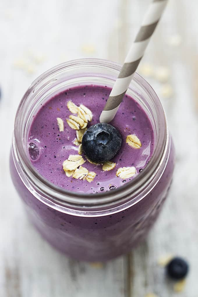 Oatmeal Breakfast Smoothies
 Berry Oat Breakfast Smoothie