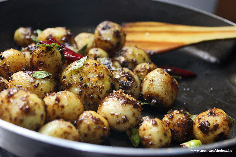 Pan Roasted Baby Potatoes
 Pan Roasted Baby Potatoes with Curry leaves
