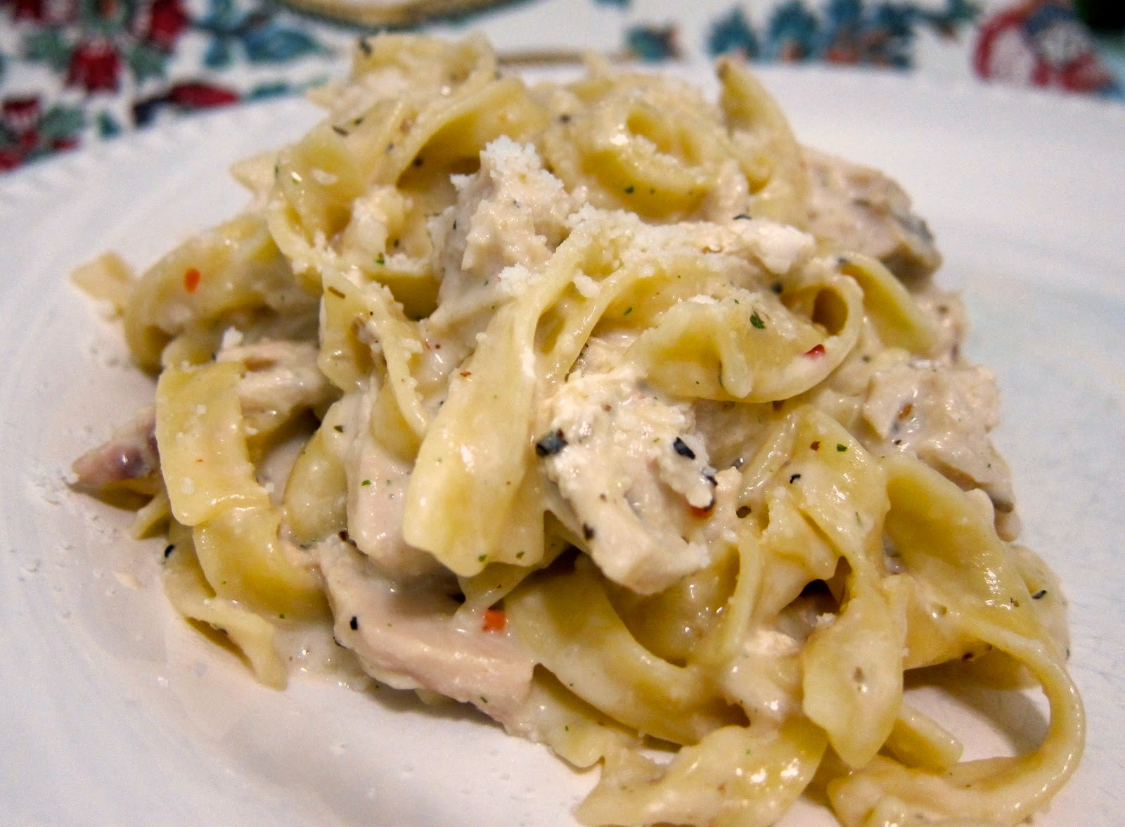 Recipes With Egg Noodles And Chicken
 Creamy Chicken & Noodles