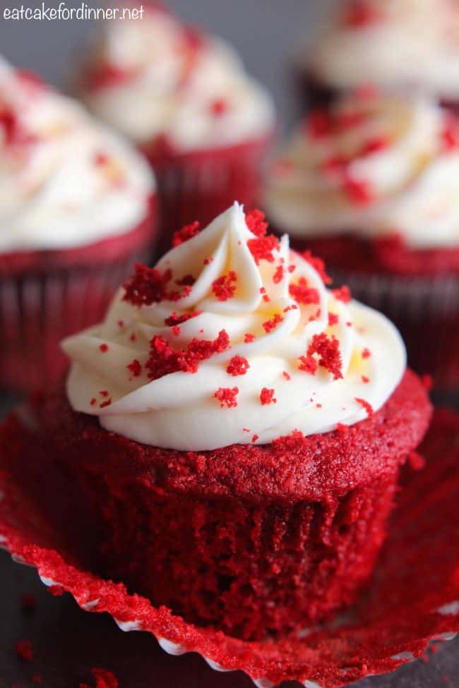 Red Velvet Cupcakes With Cream Cheese Frosting
 The BEST Red Velvet Cupcakes with Cream Cheese Frosting