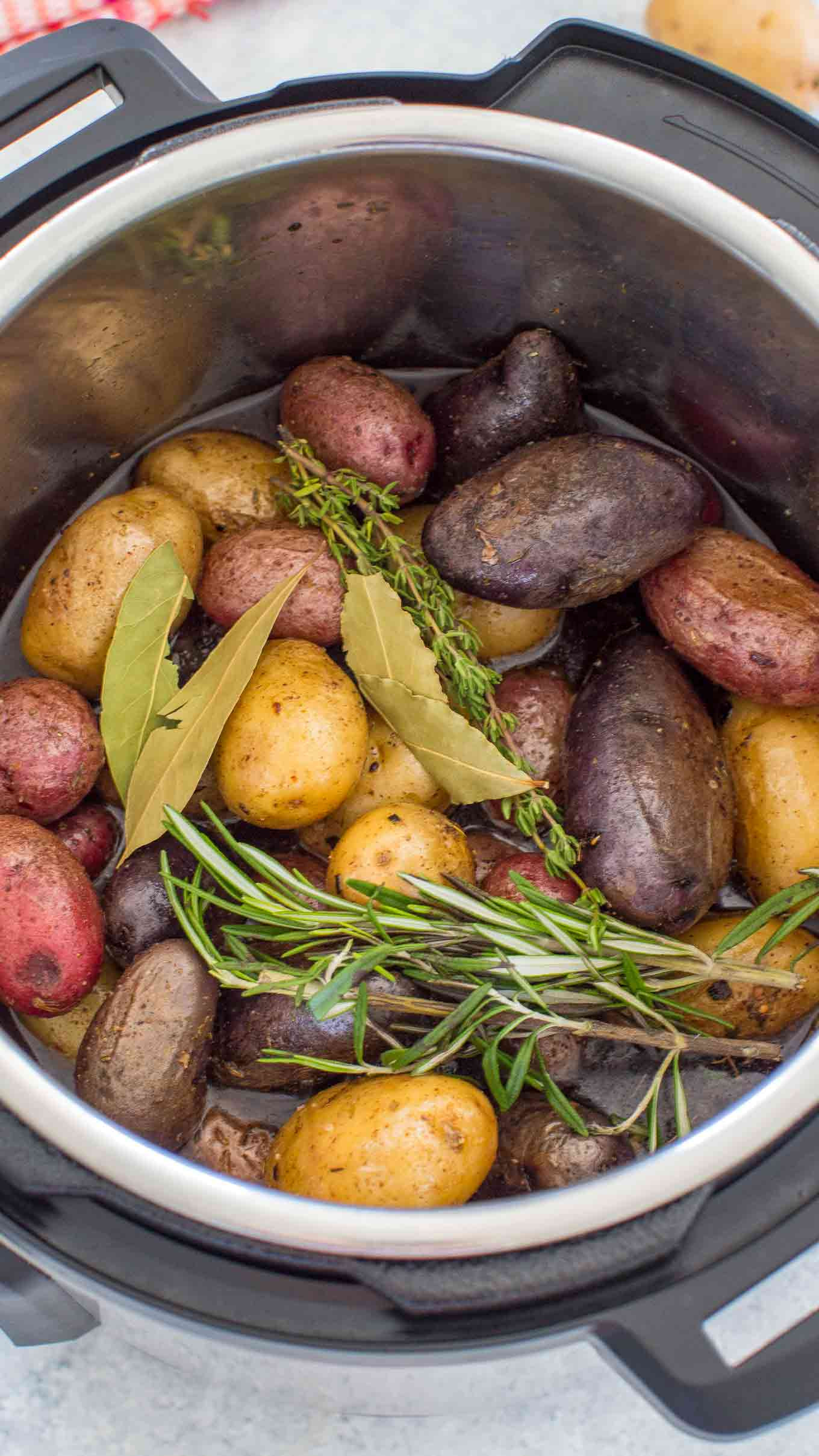 Roasted Potatoes In Instant Pot
 Instant Pot Roasted Potatoes [VIDEO] Sweet and Savory Meals