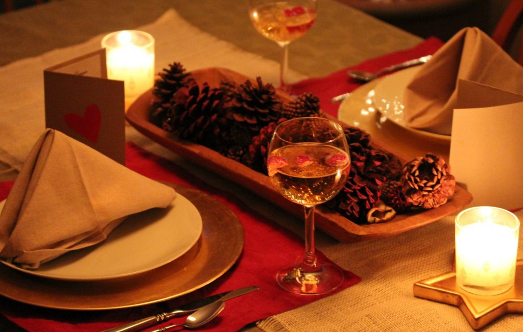 Romantic Dinner Date Ideas
 Frugal Date Night Ideas Creating a Romantic Tablescape