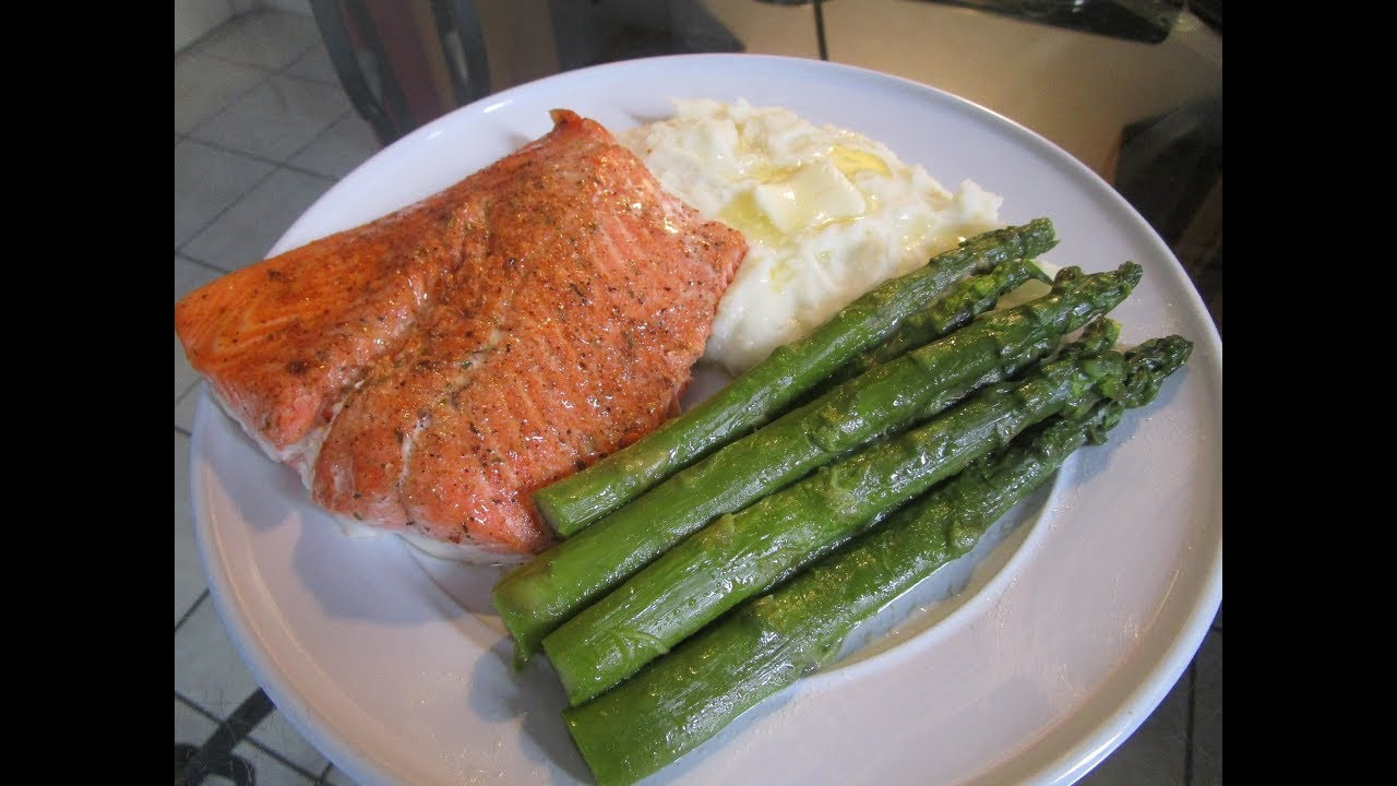 Salmon And Mashed Potatoes
 How to make Baked Salmon with Mashed Potatoes and