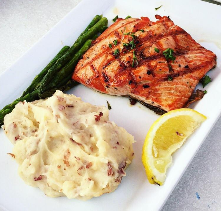 Salmon And Mashed Potatoes
 [I Ate] Salmon with garlic herb butter mashed potatoes