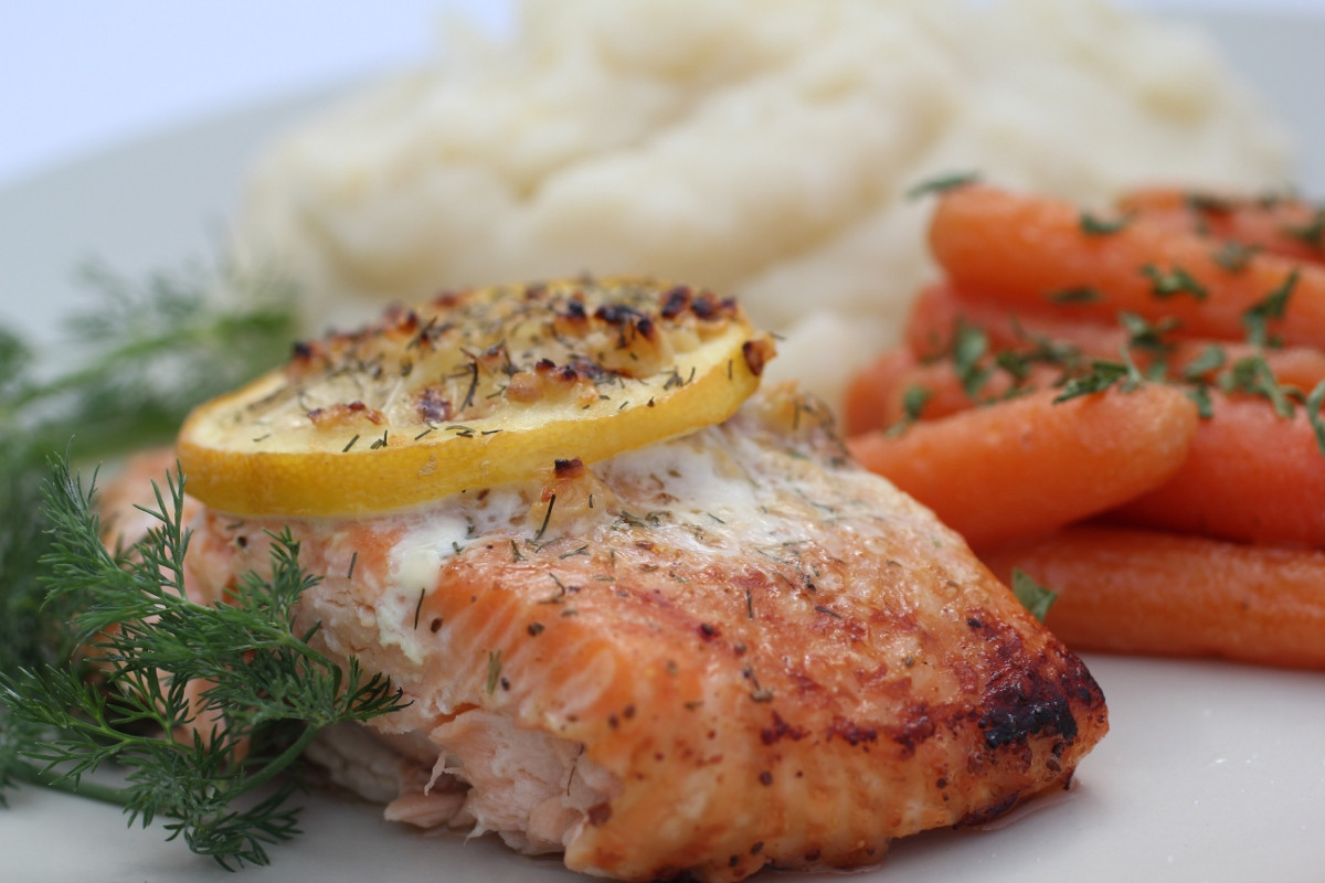 Salmon And Mashed Potatoes
 Herb Baked Salmon with Garlic Herbed Mashed Potatoes
