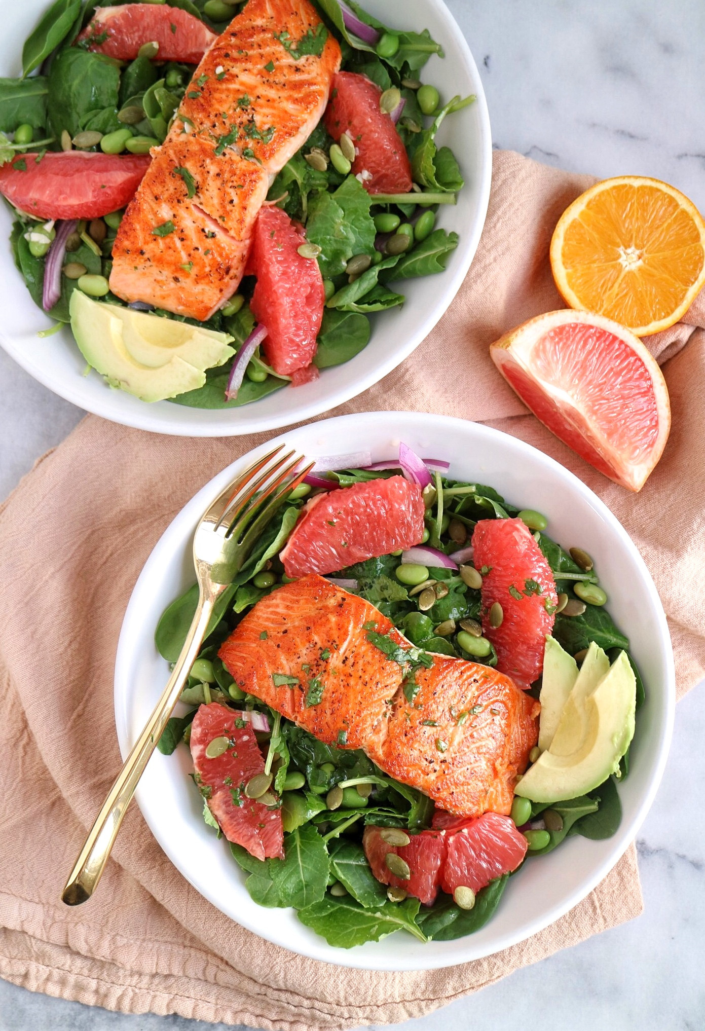 Salmon And Salad
 Grapefruit Salmon Salad