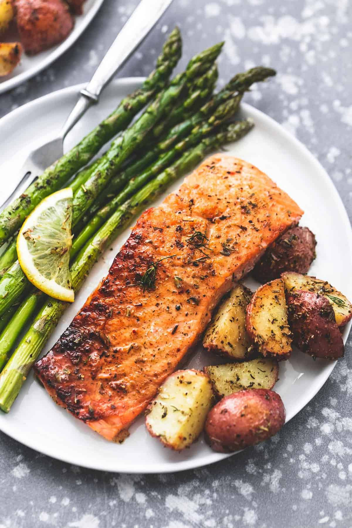 Salmon With Asparagus
 Sheet Pan Salmon and Asparagus with Potatoes