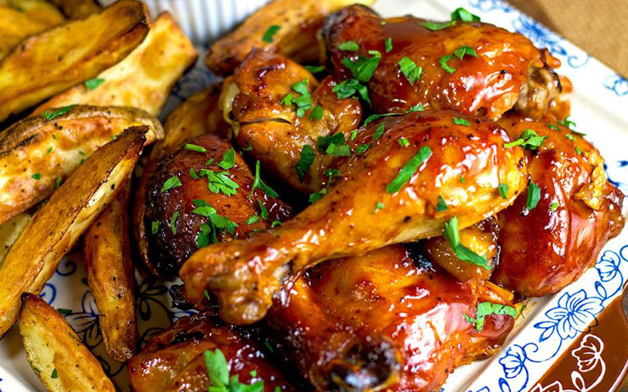 Slow Cooker Chicken Legs
 7 Easy Slow Cooker Chicken Dinners for Summer