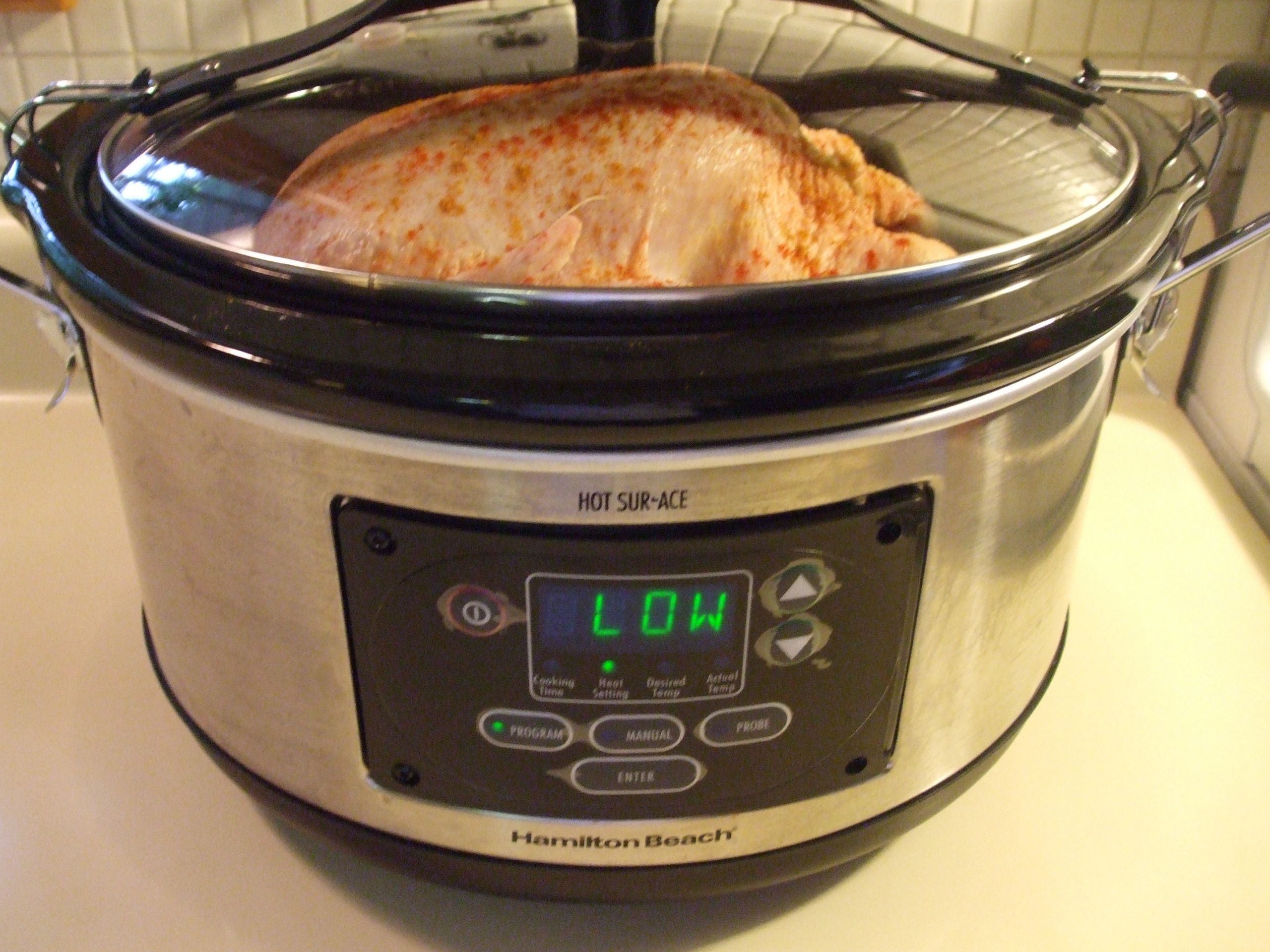 Slow Cooker Whole Chicken
 Whole Chicken in the Slow Cooker with Garlic and Thyme