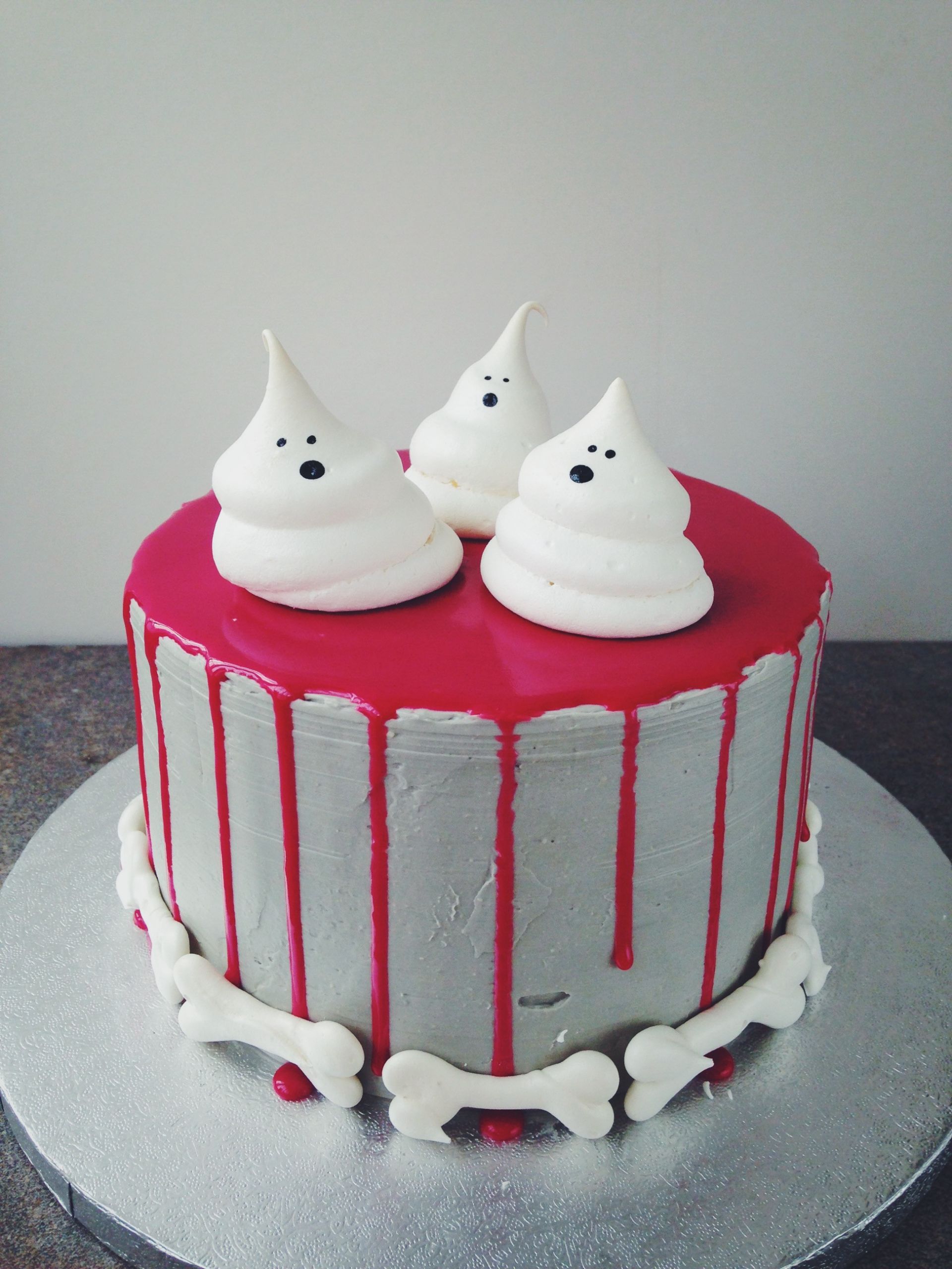 Spooky Halloween Cakes
 Spooky Halloween Blood Drip Cake with Meringue Ghosts and