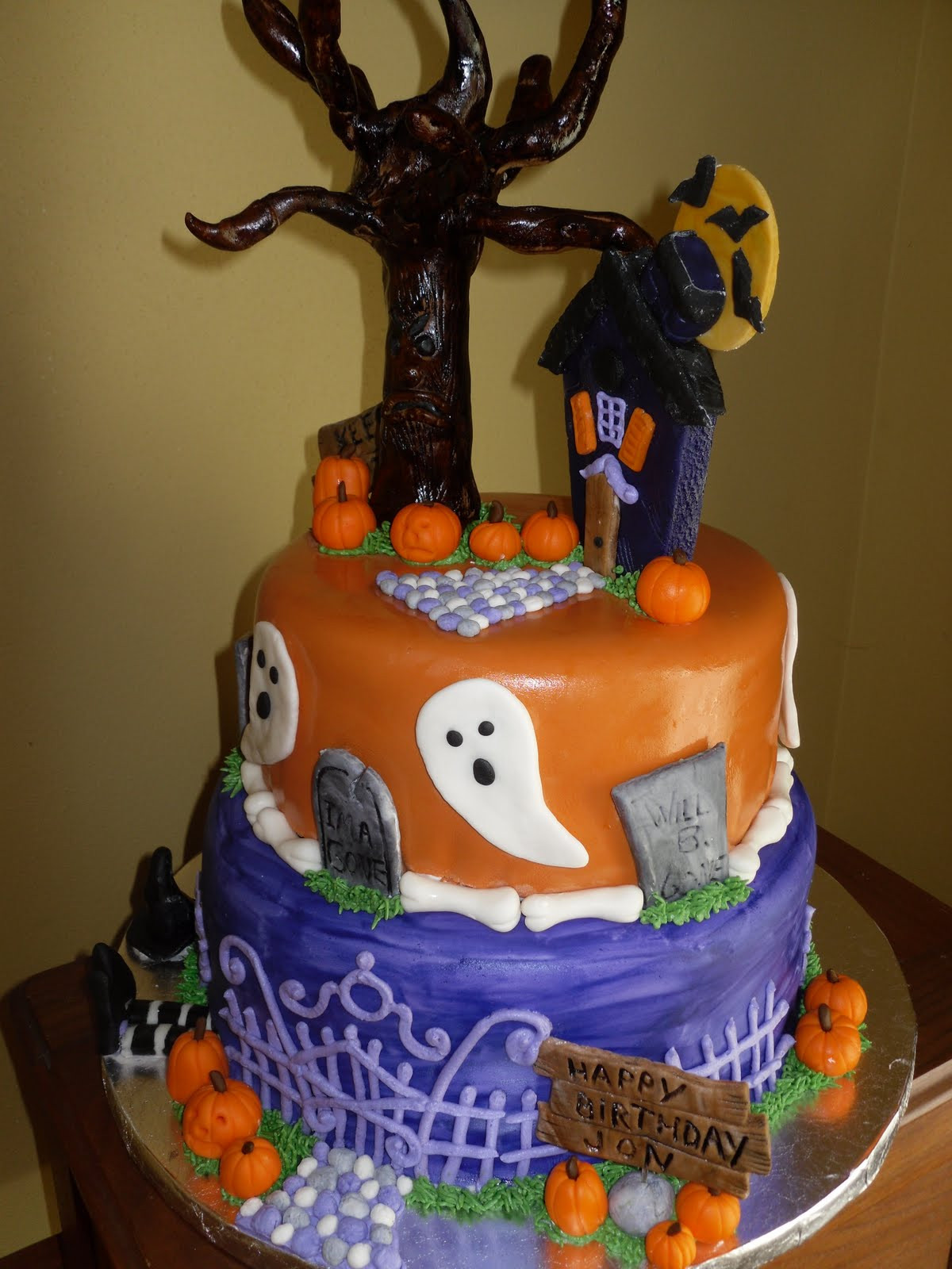 Spooky Halloween Cakes
 Halloween Cakes – Decoration Ideas