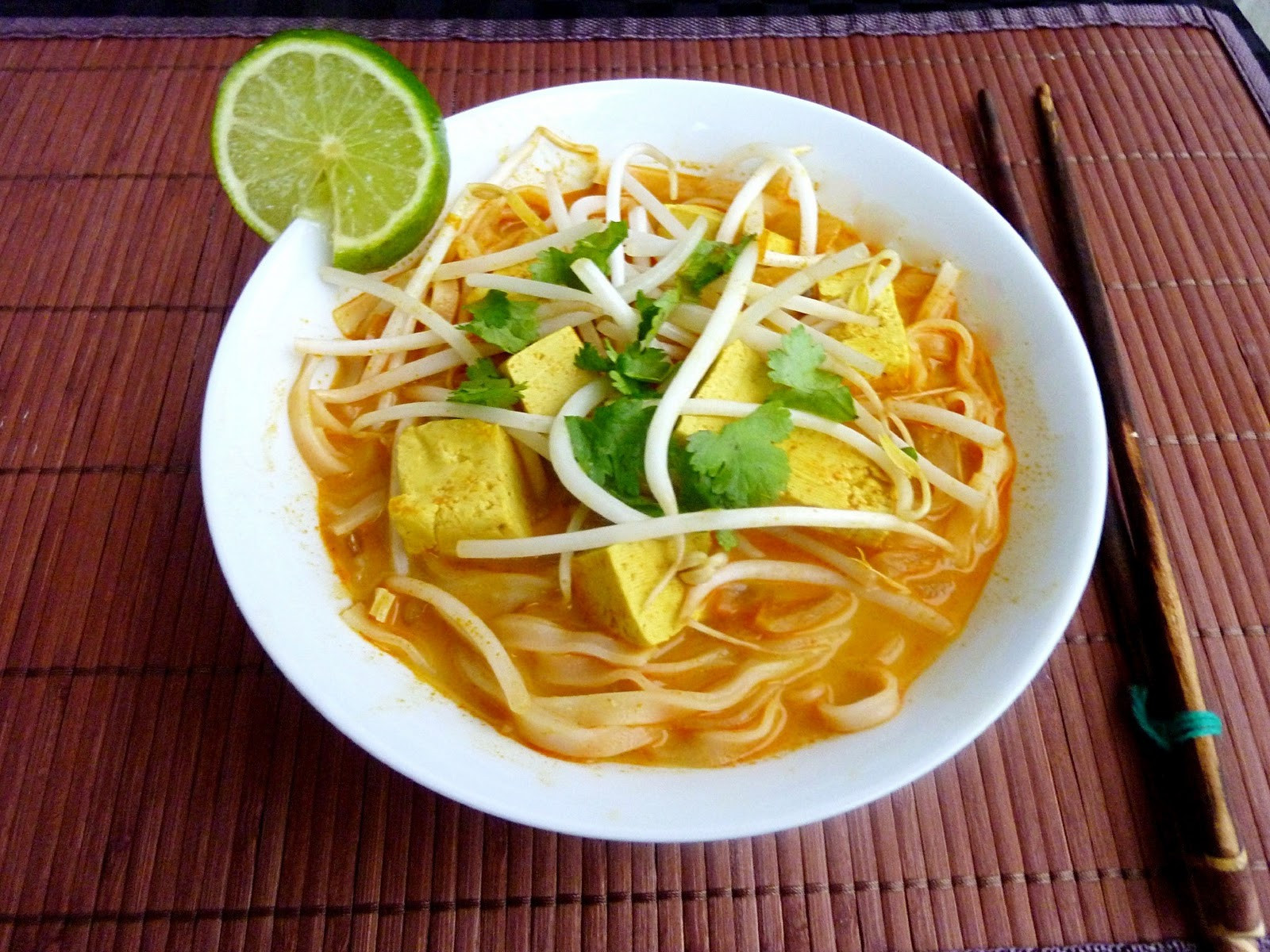 Thai Curry Noodles
 Vanilla & Spice Thai Red Curry Noodles with Tofu